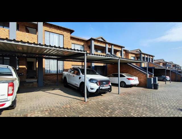 3 BEDROOM TOWNHOUSE FOR SALE IN ELSPARK EXT 4
